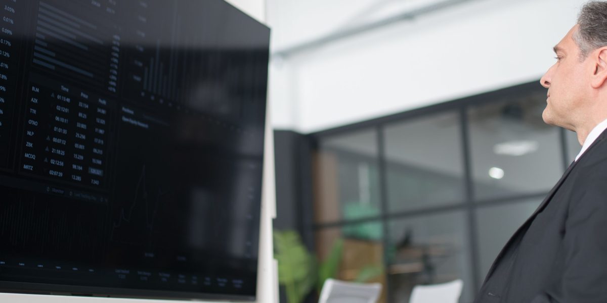 Choosing Industry Analytics Platforms for ML-Forward Success