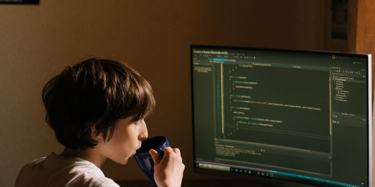 Master Advanced Python Lambda Techniques for ML Engineers