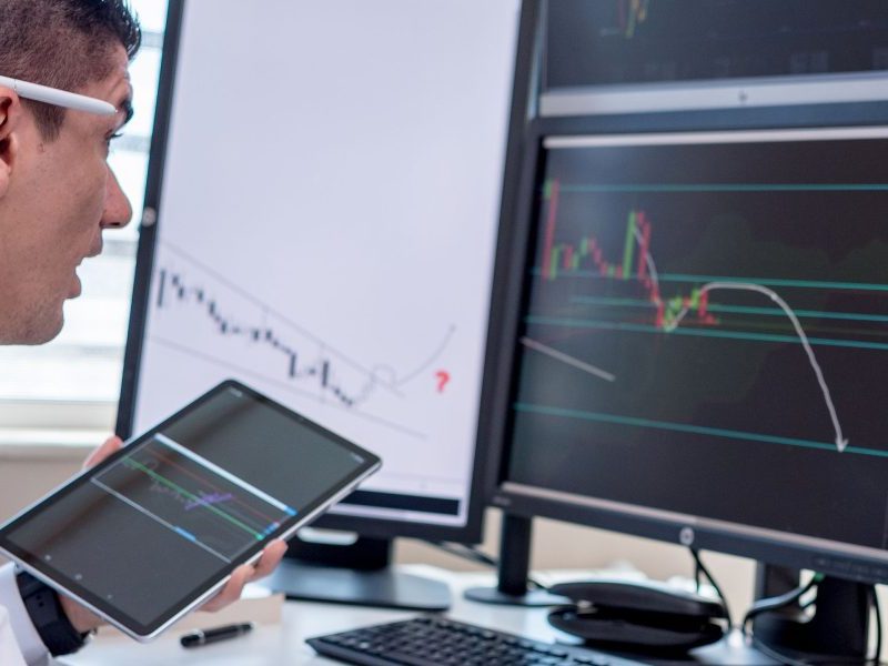 Unlock the Best Google Analytics Alternatives for Privacy and AI Insights
